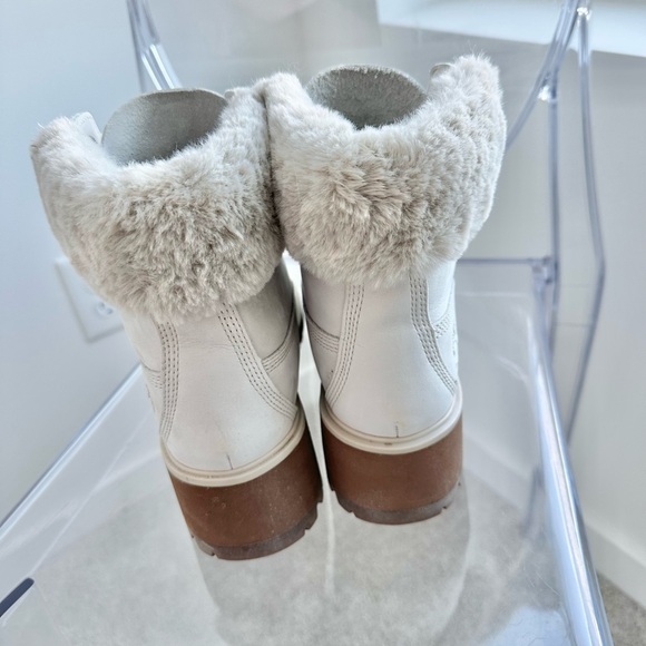 Timberland Boots with Fur Trim - Picture 2 of 14